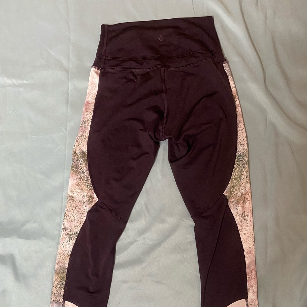 Lululemon legging - Picture 2 of 3